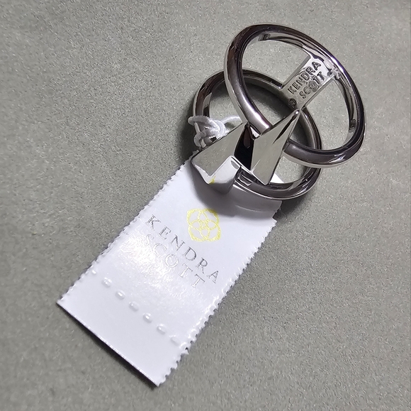 Kendra Scott Rings ( 2 RINGS) - Picture 2 of 7